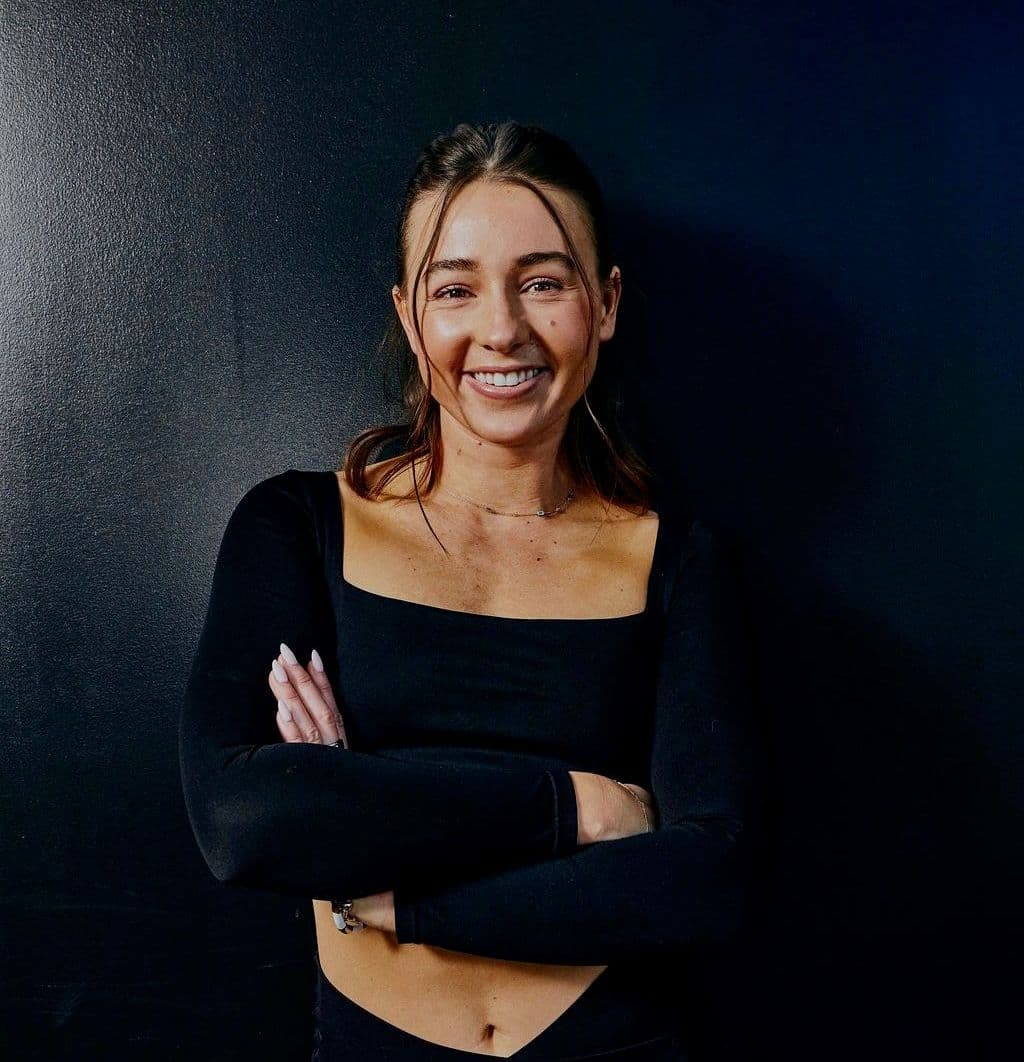 Rylee Abbott, Boston Fitness Instructor leading the Rooftop Wellness Series presented by Fit Scene and View Boston